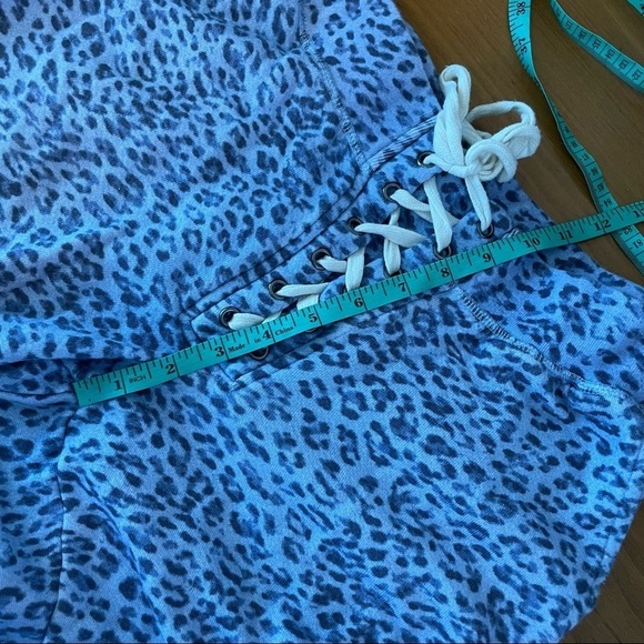 n:philanthropy Sela Animal Print Sweatshirt & Mila Lace-Up Joggers Set - Picture 14 of 15